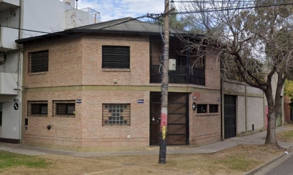 Alem 2601 (esquina 27 de Febrero)